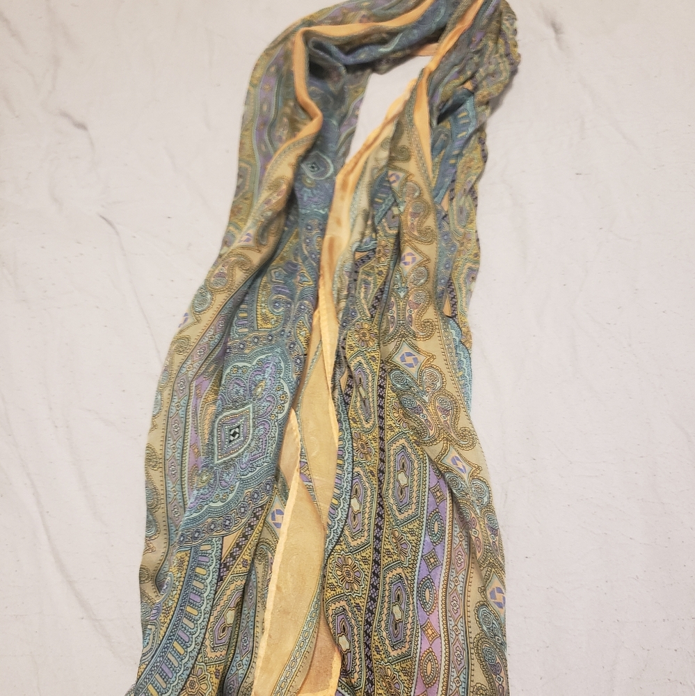 Chase Scarf